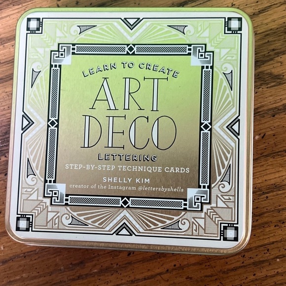 Shelly Kim
Learn to Create Art Deco Lettering - Picture 3 of 4